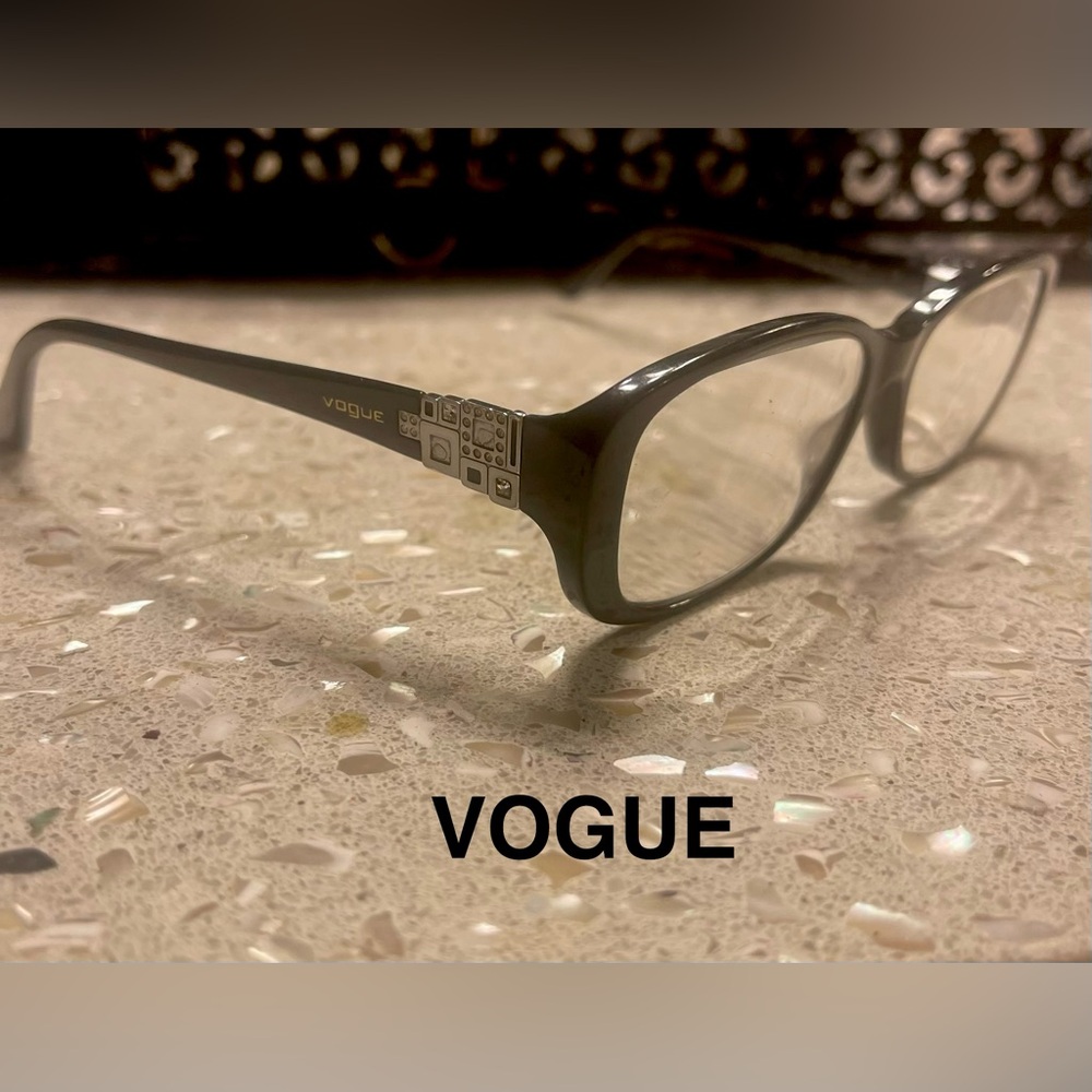 Vogue Glasses VO2842